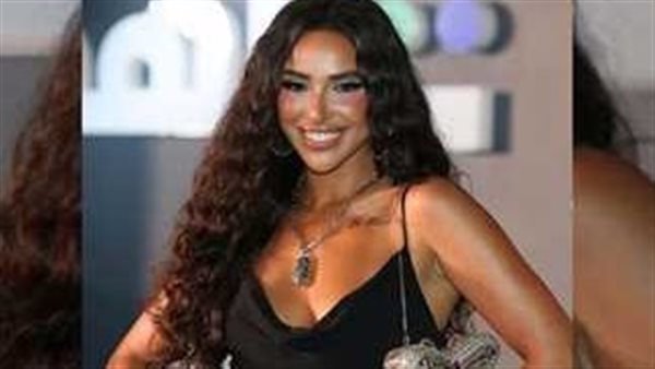  تان وتاتو.. آية سماحة تثير ضجة بإطلالة جديدة | شاهد