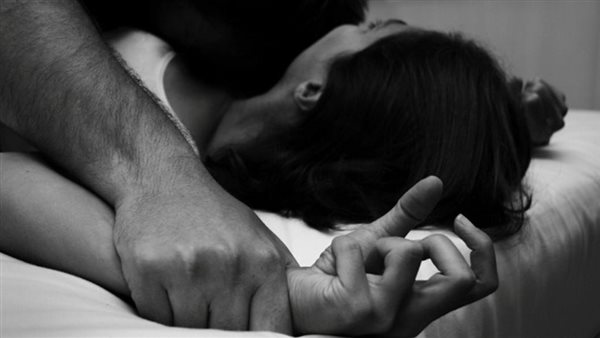 تحت تهديد السلاح.. تفاصيل مثيرة في حبس عامل خردة بتهمة هتك عرض تيك توكر بأكتوبر