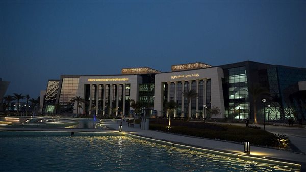 رئيس جامعة مصر للمعلوماتية: بدء تنفيذ بروتوكول تعاون مع شركة عالمية لإنشاء معمل وتنظيم تدريب صيفي لطلبة كلية هندسة بإسبانيا