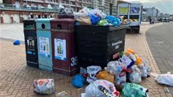 لن تتوقع رقم 2 فهي تسبب كوارث.. 6 حاجات اوعي ترميها في كيس القمامة