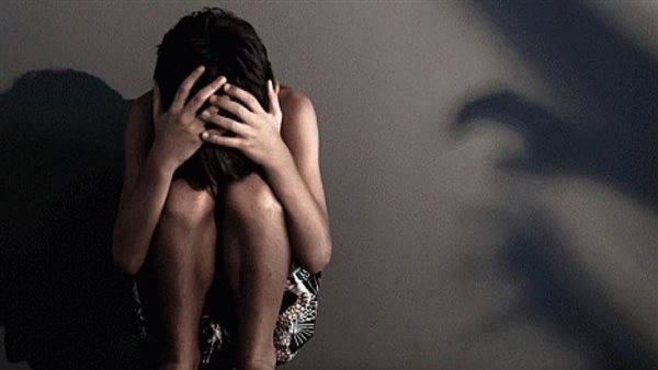 تعالي هلعبك بألعاب صاحبك.. كيف هتك شخص عرض صديق شقيقه بالجيزة؟