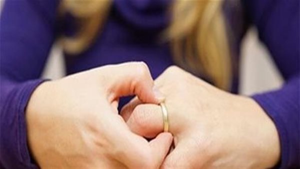 بيحرمني من الأكل الطبيعي..هند تطلب خلع زوجها في محكمة الأسرة بسبب الكشري