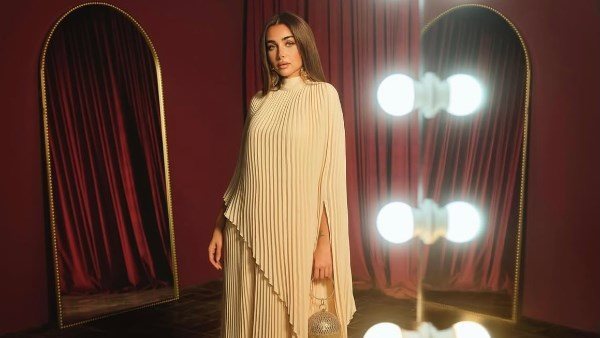  إطلالة صيفية.. هنا الزاهد تخطف الأنظار في ظهورها الأخير | شاهد