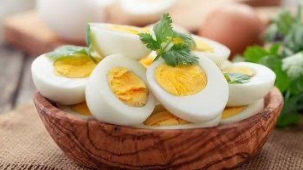 رقم 5 حلم الرجال والسيدات.. ماذا يحدث لجسمك عند تناول البيض يوميًا؟