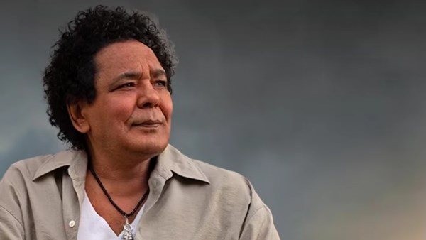  بعد نقله للمستشفى.. أعراض وأسباب مرض محمد منير 