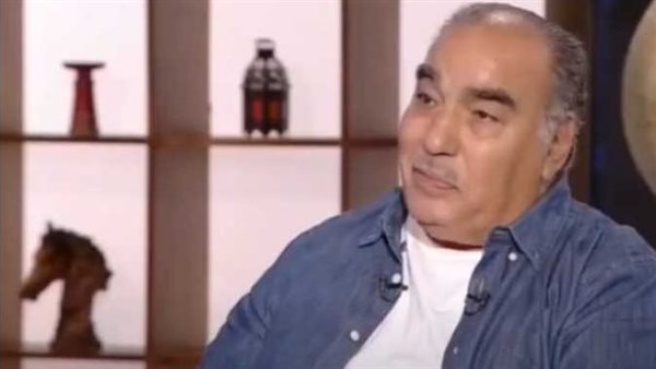 الفن سابني.. سبب بكاء سيد صادق وتأثره قبل رحيله | فيديو