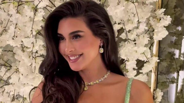 جيب أسود..ياسمين صبري تثير ضجة بإطلالة جديدة | شاهد