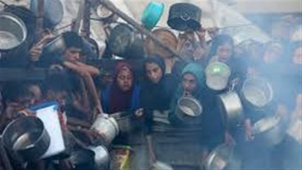  بين الفنادق والركام: قادة حماس مرفهين بالخارج وشعب غزة جياع بين الخيام والأنقاض 