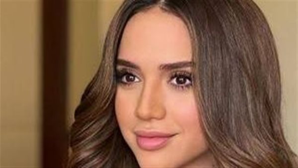  ملابس صيفية.. رنا رئيس تثير الجدل بظهورها الأخير | شاهد