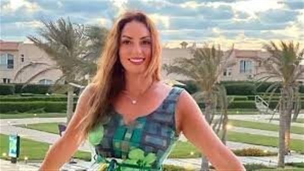  بالشورت.. نيرمين الفقي تثير الجدل بإطلالة جريئة على البحر | شاهد