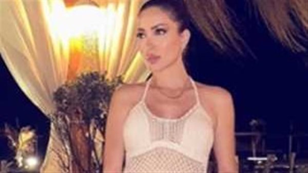  إطلالة صيفية مبهجة.. نسرين طافش تثير ضجة في أحدث ظهور | شاهد