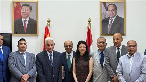 جمعية الصداقة المصرية–الصينية تكرم المستشار الإعلامي السابق بسفارة مصر ببكين