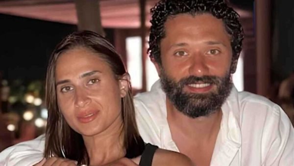 قصة زواج كريم محمود عبد العزيز وآن الرفاعي.. تعرّف عليها في الجامعة ووالده كان متحفظا على الخطوة | فيديو