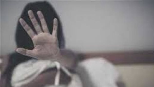 الأهالي قفشوهم.. تفاصيل مثيرة في ضبط شاب وفتاة لممارستهما علاقة غير شرعية بعزبة النخل