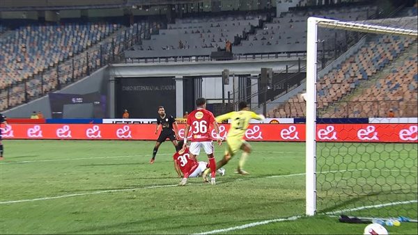 يد غريبة ورا الخناقة.. تعليق ناري من أحمد شوبير على خطأ نجله في هدف فاركو