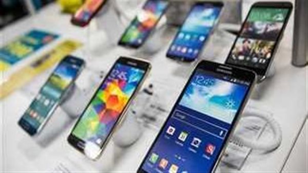 كيف تتجنب تحمل الرسوم الجمركية عند شراء هاتف جديد؟