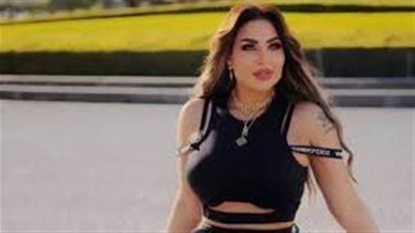 في ديسكو.. ماذا قالت سارة خليفة عن صورة تجمعها بمؤسس التشكيل العصابي؟