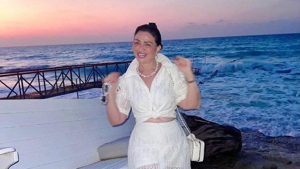  بدون بطانة.. إلهام شاهين تثير السوشيال ميديا بإطلالة جريئة | شاهد