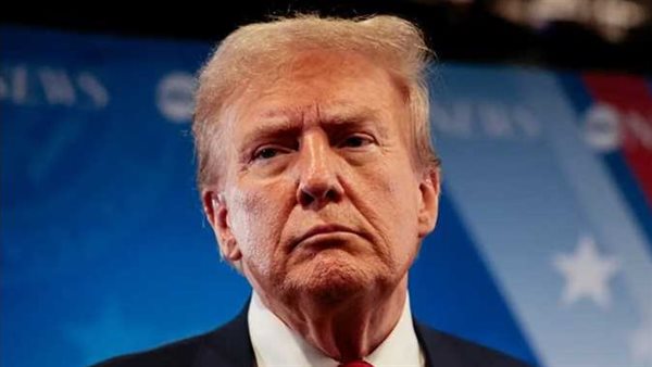 فيديو «موت ترامب».. هل يخفي البيت الأبيض رحيل الرئيس الأمريكي؟ (التفاصيل الكاملة)