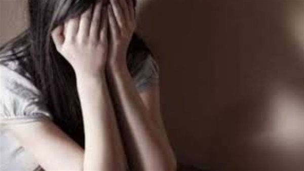  عندي 3 بنات بصرف عليهم.. اعترافات مثيرة للمتهمة بتصوير أفلام إباحية مع شريكها