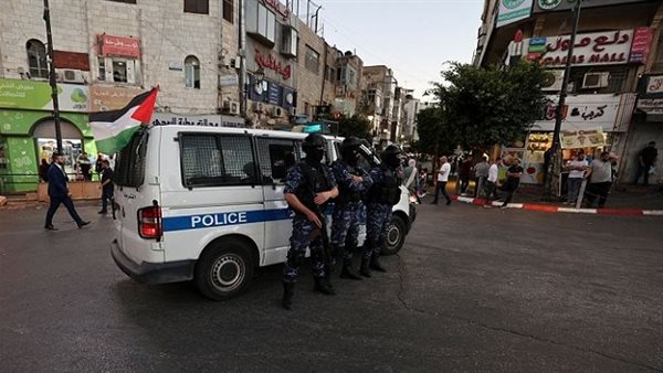 مخاوف من تقويض الأجهزة الأمنية الفلسطينية من الداخل: تهديد للشرعية وذريعة لاستهدافها