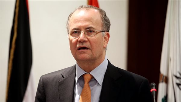 مصطفى يحذّر من تفاقم الأزمة الاقتصادية: احتجاز الضرائب والبطالة مشكلات تتقاطع مع الأمن