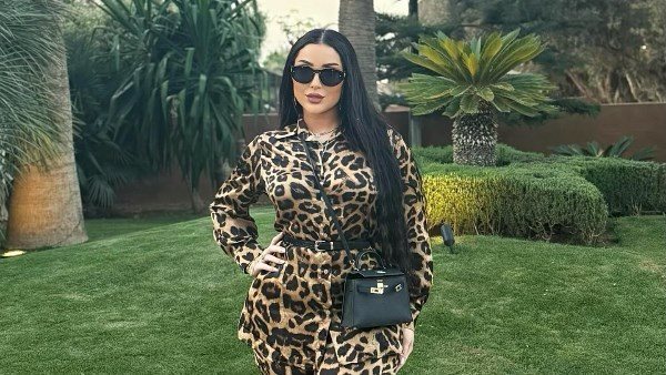  بالتايجر.. دنيا بطمة تثير الجدل بهذه الإطلالة | شاهد