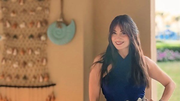  بفستان أزرق.. أحدث ظهور لـ نيرمين الفقي | شاهد