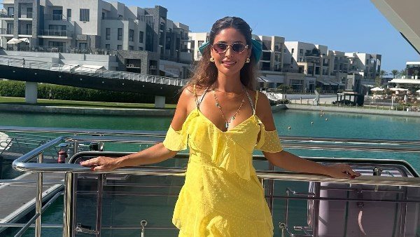  بالأصفر الجريء.. مي سليم تثير ضجة بإطلالة جديدة | شاهد