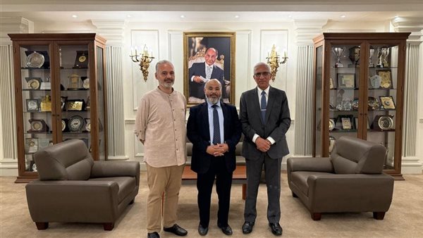 الجامعة البريطانية تستقبل الملحق الثقافي والأكاديمي بالسفارة الليبية لتعزيز التعاون المشترك