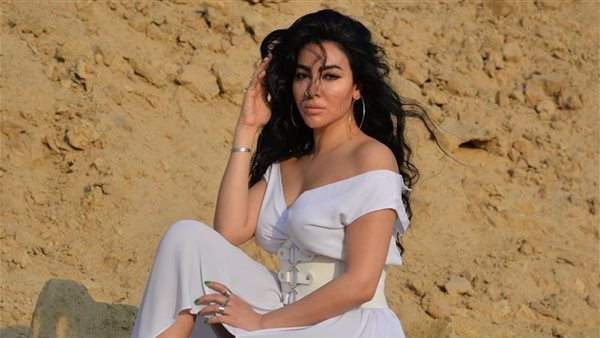  فستان جريء.. ميرهان حسين تثير الجدل فى أحداث ظهور | شاهد