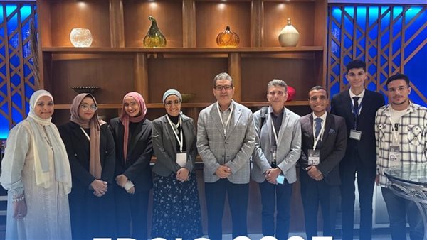 طلاب أسنان جامعة الريادة يحصدون المركز الأول في المسابقة العلمية الدولية