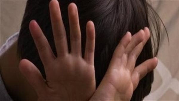 سيدة كشفت الجريمة.. التفاصيل الكاملة للحكم على عجوز هتك عرض طفل بكفر الشيخ 