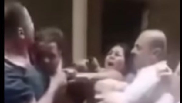  أسرته حاولت تهريبه.. تفاصيل القبض على شارون اشهر تاجر كيف في حدائق القبة | فيديو