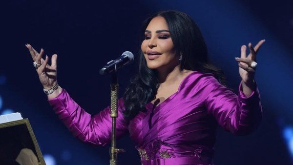 فستان ساحر.. أحلام تتألق في أحدث ظهور | شاهد