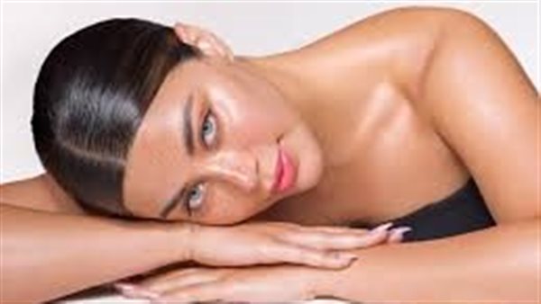 توب مكشوف البطن.. يارا السكرى تخطف الأنظار بإطلالة جريئة | شاهد