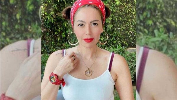 هاف ستومك.. لقاء الخميسي تثير ضجة بإطلالة جريئة | شاهد