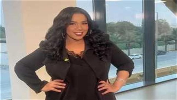 مع عنبة.. شيماء سيف تخطف الأنظار بإطلالة رشيقة | شاهد