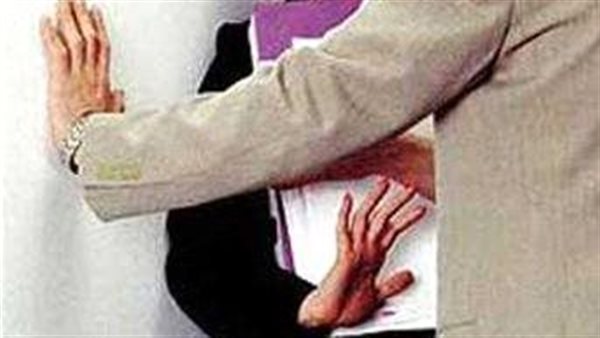 خاتم ذهب مقابل جسدها.. تفاصيل مثيرة في اتهام مدير مدرسة بالتحرش بطالبة بالقليوبية 