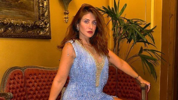 فستان جريء.. هيدي كرم تثير ضجة بهذه الإطلالة | شاهد