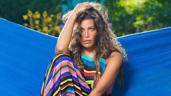  فستان جريء.. ريهام حجاج تخطف الأنظار بظهورها | شاهد