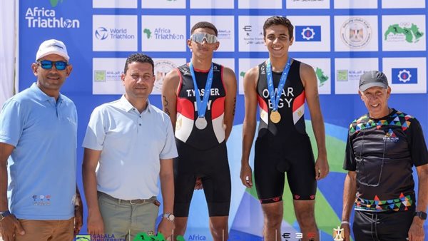 جامعة الجلالة تهنئ أبطالها الفائزين بميداليات البطولة العربية والأفريقية للترايثلون