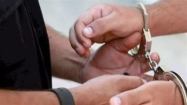 تفاصيل الحكم على عامل بالجيزة انتحل صفة شقيقه المتوفي للاستيلاء على رصيد ابنته القاصر بالبنك