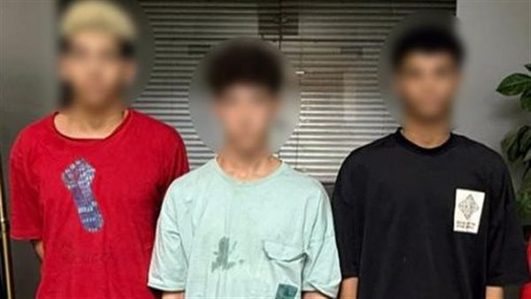 مزاح يتحول لكارثة.. 3 طلاب يتسببون في احتراق 6 سيارات بالتجمع الأول