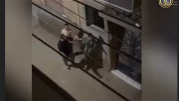 التفاصيل الكاملة للقبض على عاطل هدد الأهالي بسلاح ناري في المنوفية | فيديو