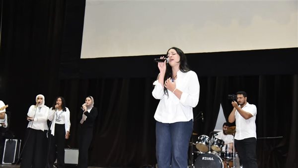 قصر العيني يحتفل بنصر أكتوبر بالألحان الوطنية وذكريات المجد