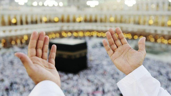 قائمة كاملة بالبرامج.. أسعار الحج السياحي 2026 