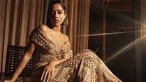 فستان جريء.. بلقيس تثير ضجة بإطلالتها في مهرجان الجونة | شاهد