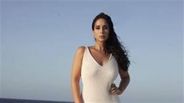  لوك جديد.. بسنت شوقي تثير ضجة بهذه الإطلالة | شاهد