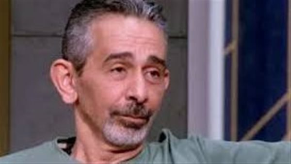  ليا ابن معرفش عنه حاجة..انهيار مصطفى هريدي بالبكاء أثناء حديثه عن أسرار حياته | فيديو